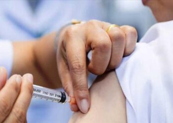 लशीचा दुसरा डोस मिळवताना नागरिक हैराण