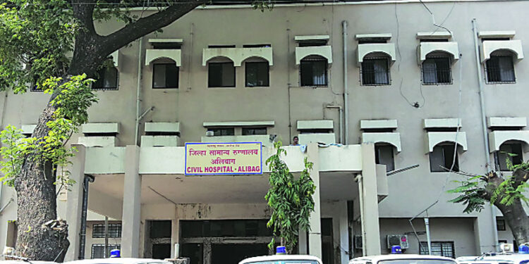 जिल्हा रुग्णालयात अनेक पदे रिक्त