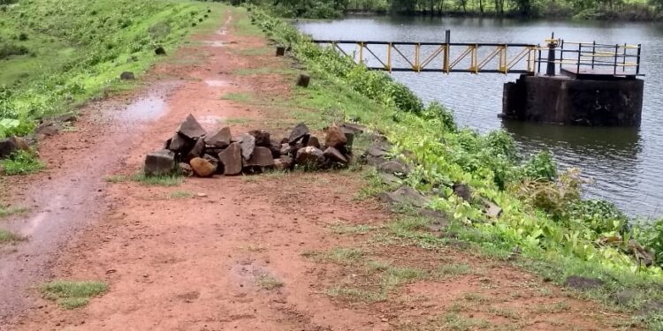 सुतारवाडी धरण शेतकर्‍यांना वरदान