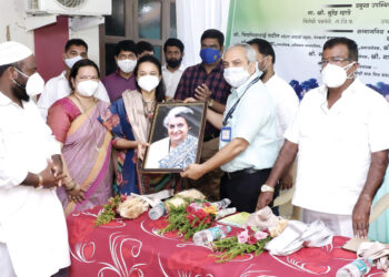 शेकापक्षावतीने जिल्हा रुग्णालयाला एक कोटींचे साहित्य -चित्रलेखा पाटील