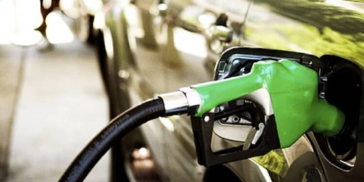 इंधन दरवाढीने सामान्य हवालदिल