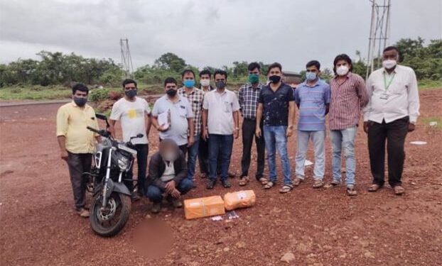 हातखंब्यात खवले मांजराचे खवले जप्त