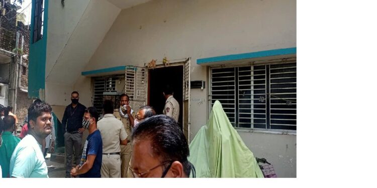 कुटुंबकलहातून संपले अख्खे कुटुंब