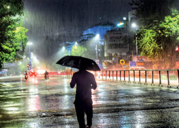 पहिल्याच पावसाने दाणादाण