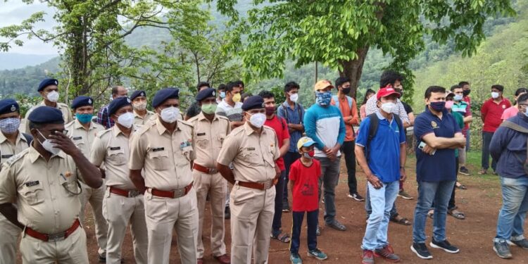 कळसगिरीच्या परिसरात रोहेकरांचे बीजरोपण