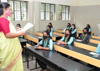 राज्यात दहावी, बारावीचे वर्ग पुन्हा सुरू होणार?