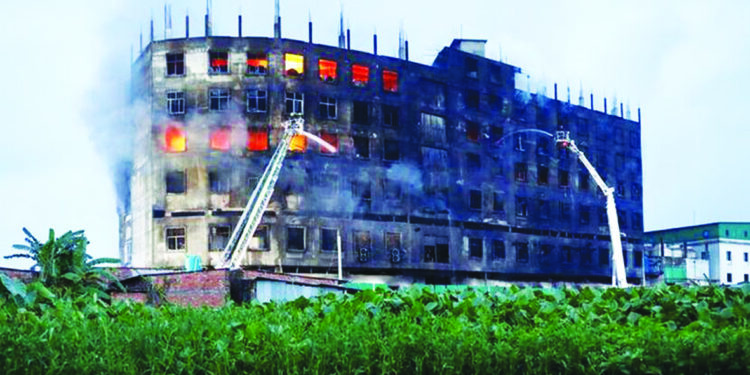 बांगलादेशमध्ये अग्नीतांडव