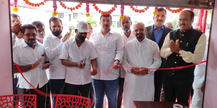 शेकापचे पक्ष कार्यालय जनतेला आपले वाटायला हवे- पंडित पाटील