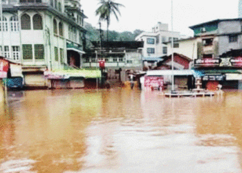 कोकणात दाणादाण, नद्यांना महापूर; बाजारपेठा बुडाल्या