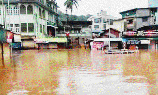 कोकणात दाणादाण, नद्यांना महापूर; बाजारपेठा बुडाल्या