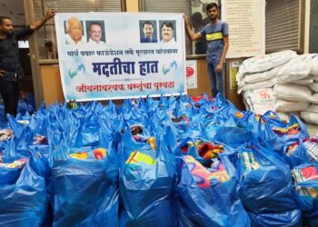 कर्जत तालुक्यात पार्थ पवार फाऊंडेशनतर्फे ‘एक हात मदतीचा’