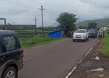 मुख्यमंत्र्यांचे भयभीत ग्रामस्थांकडे सपशेल दुर्लक्ष