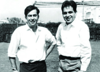 क्रिकेटवेडा सुपरस्टार!