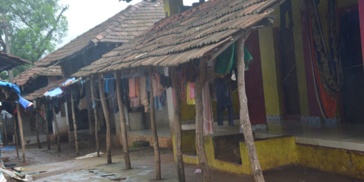 गौवळावाडीतील घरांच्या ओटीमागे रहस्य…जाणून घ्या काय आहे सत्य!