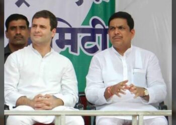 अर्ध्यावरती डाव मोडिला…