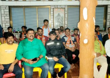 माथेरानमध्ये नितेश राणेंना धक्का; ठाकरेंचे पारडे जड