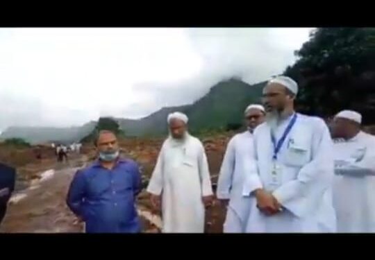 अंजुमन दर्दमंदच्या मध्यस्थीने जमियतेउल्मा हिंद दिल्लीच्या टिमची तळीये गावाला भेट