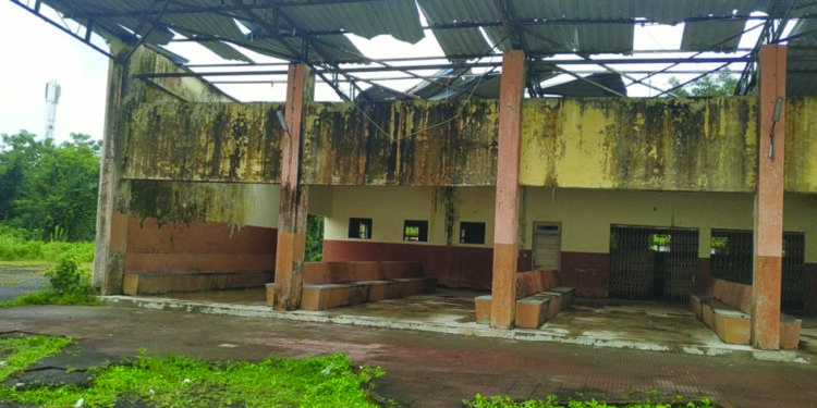 परिवहन मंडळ झोपलंय?आंबेत बसस्थानकाकडे का होतंय दुर्लक्ष