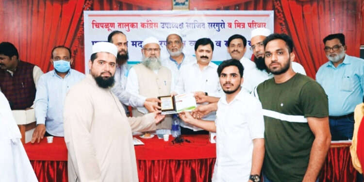 महापुरानंतर माणसांमधला देव दिसला : प्रशांत यादव