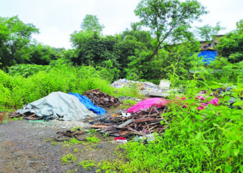 खालापुरात भंगारराज