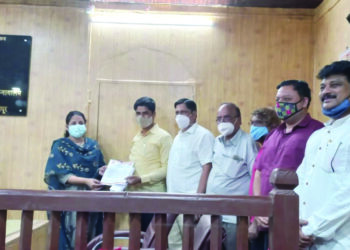 जनआशीर्वाद यात्रा काढण्यापेक्षा महागाई कमी करा