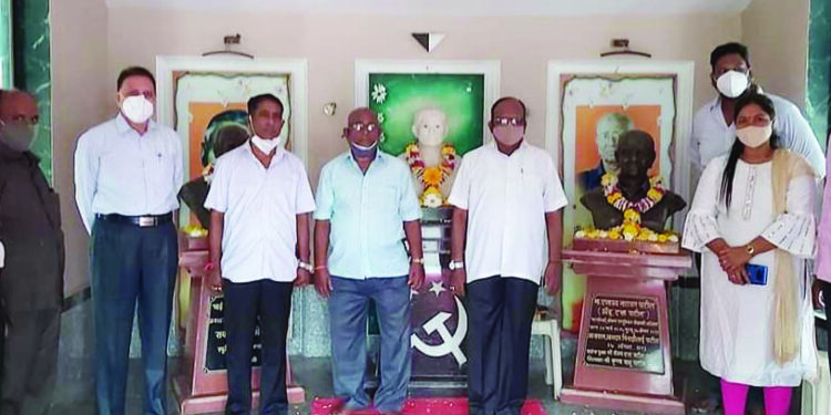 पोयनाड येथे ना. ना. पाटील यांची जयंती साजरी