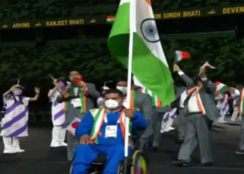 भारताचा झेंडा टेक चंदकडे