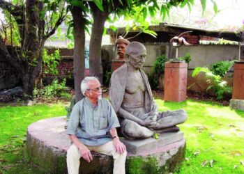 शिल्पकलेतील भाऊ काळाच्या पडद्याआड