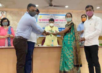 निसर्गाचा अभ्यास करून घरे बांधावी – उदय सामंत