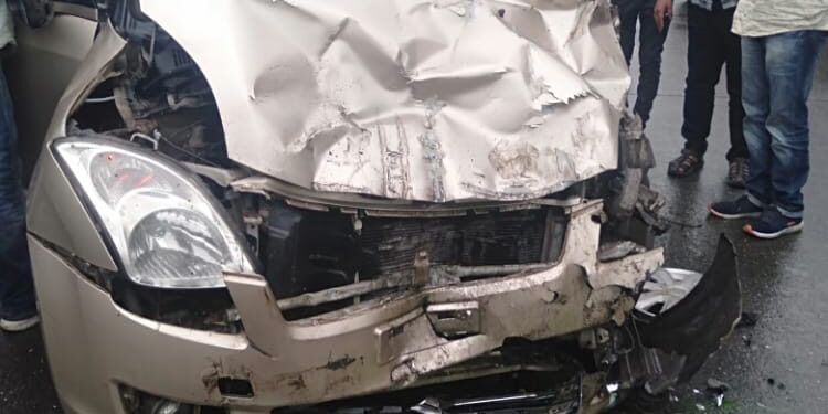 मुंबई-पुणे द्रुतगती महामार्गावर भीषण अपघात; तीन जण जखमी तर सहा वर्षांचा मुलगा ठार