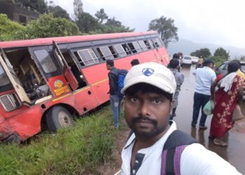 लातूर- श्रीवर्धन बसला ताम्हिणी घाटात अपघात