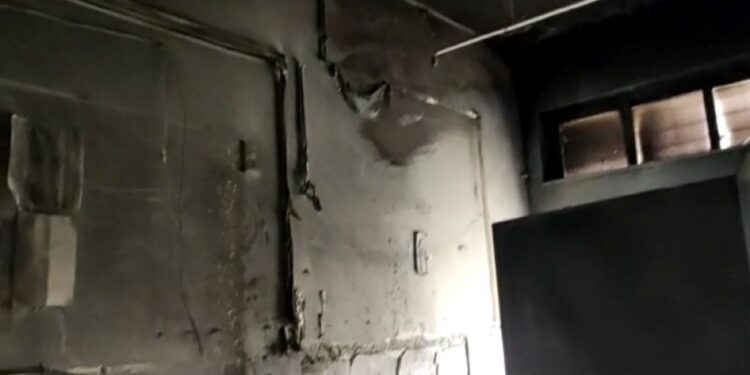 जिल्हा रुग्णालयातील अपंग कक्षाला आग