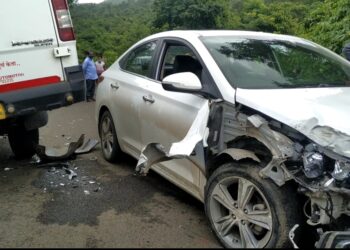 आंबेत- कोकरे फाट्यावर विचित्र अपघात