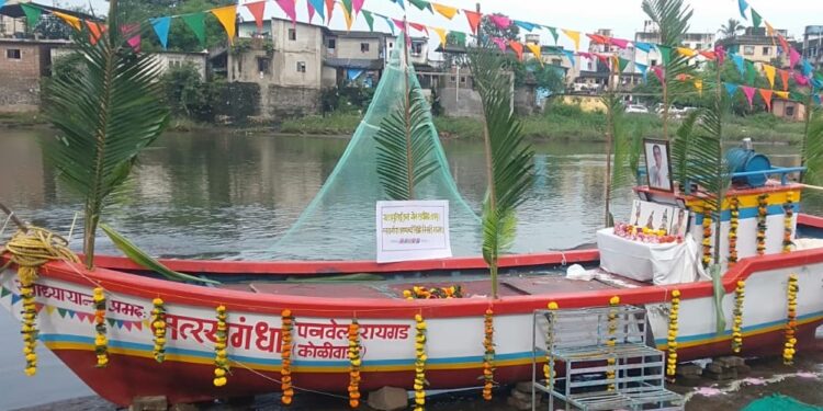 पनवेल येथे ‘मत्स्यगंधा’ जलावतरण