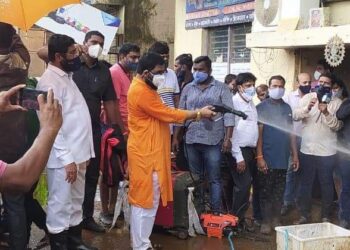 …अखेर नगरविकास मंत्री एकनाथ शिंदे उतरले रस्त्यावर