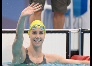 एम्मा मॅकॉनची विक्रमाला गवसणी