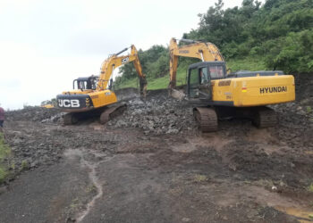 बेकायदेशीर खाणकामाविरोधात उपोषणाचे हत्यार