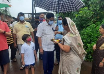 सुतारवाडी नाक्यावर साधेपणाने गोविंदा