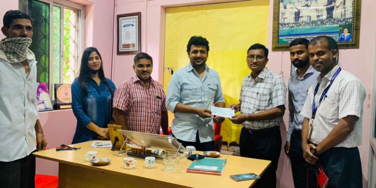 नागाव ग्रामपंचायतने वीज बिल भरल्यानंतर झाले पथदिवे सुरू