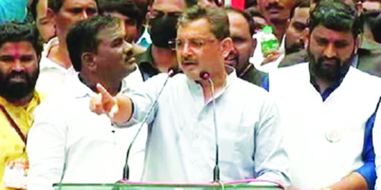 मराठा आरक्षणावरून खासदार संभाजी राजे आक्रमक