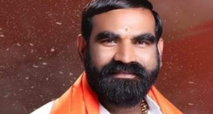 राणेंचा घरात घुसून कोथळा बाहेर काढू