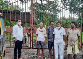 खाकी वर्दीच्या धाकाने जमीन लाटण्याचा डाव