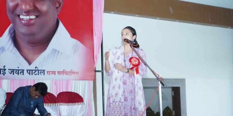 सोशल मिडिया पद आवश्यक -चित्रलेखा पाटील