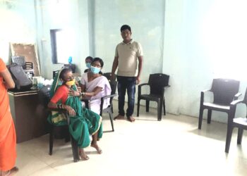 नागलोली येथे कोविड लसीकरण कॅम्प