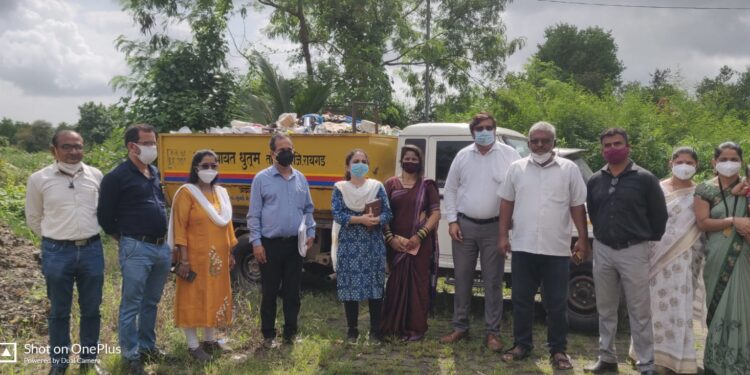 धुतुममधील विकासकामांचे केंद्रीय पथकाद्वारे पाहणी