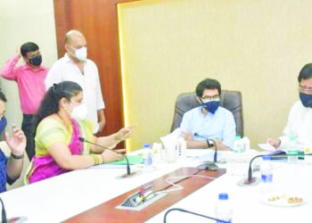 नगराध्यक्षांकडून खा. बारणे, मंत्री एकनाथ शिंदेंचे आभार