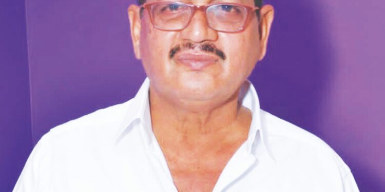 दिनानाथ जुईकर यांचे अपघाती निधन