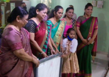 वेशभूषा स्पर्धेत अन्वी काटकर प्रथम