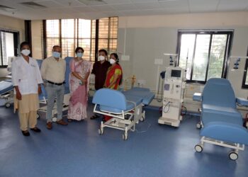 डायलिसीस सेंटर सुरू करा