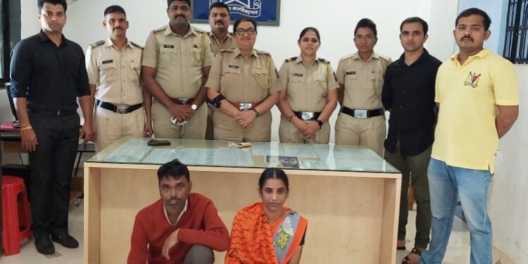 गांजा प्रकरण! पती-पत्नी पोलिसांच्या ताब्यात